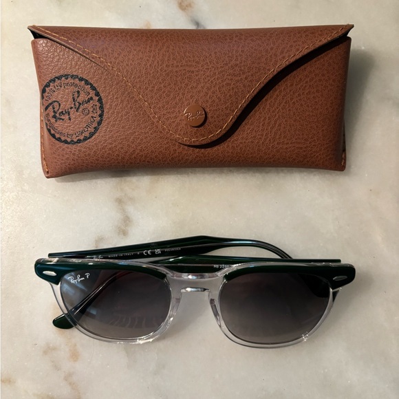 Ray-Ban Wayfarer Classic Polarized Green and Clear Sunglasses - Picture 1 of 6